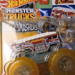 Monster Trucks 5 Alarm Hot Wheels